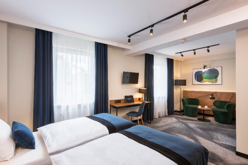 プレミアムトリプルルーム, Ascot Premium