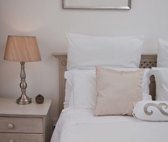 스탠다드 룸, At Winkfield House