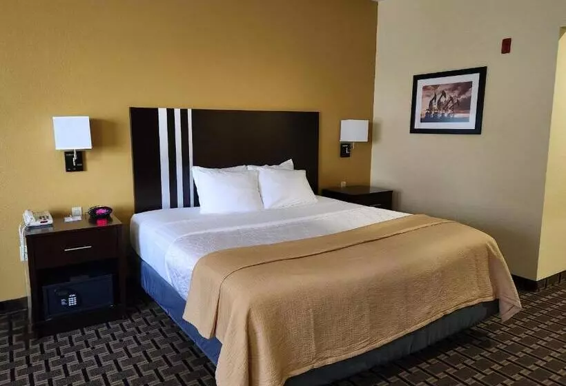 身障者適用スイートルーム, Days Inn & Suites By Wyndham Sam Houston Tollway