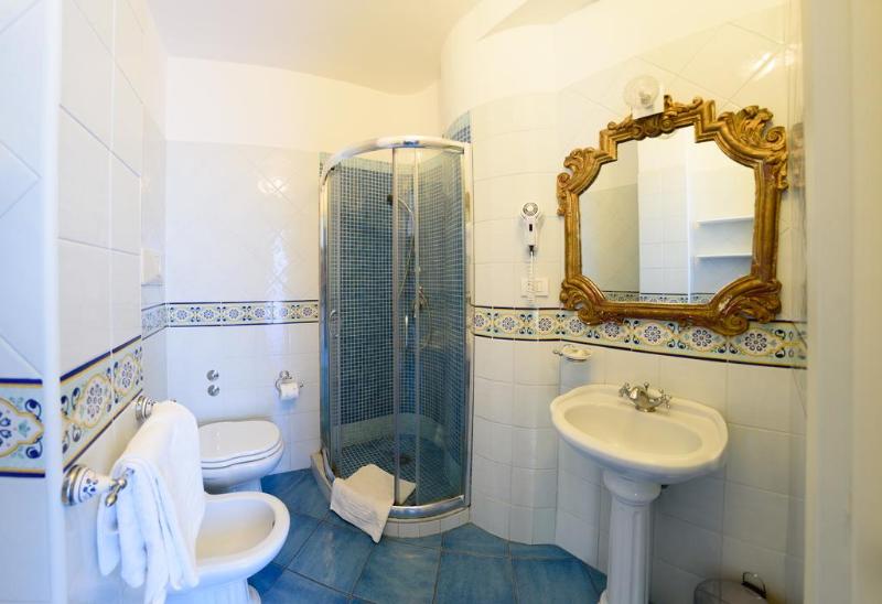 غرفة قياسية, Bussola