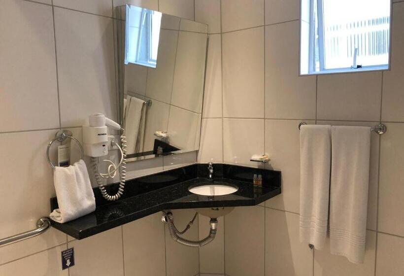 身障者適用スタンダードルーム, Centro Europeu