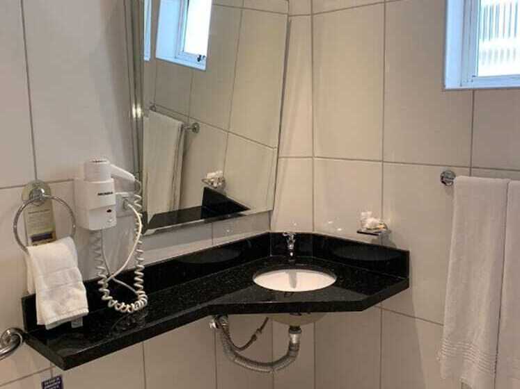 身障者適用スタンダードルーム, Centro Europeu