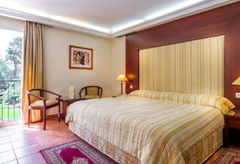 Номер Стандарт, Farah Khouribga