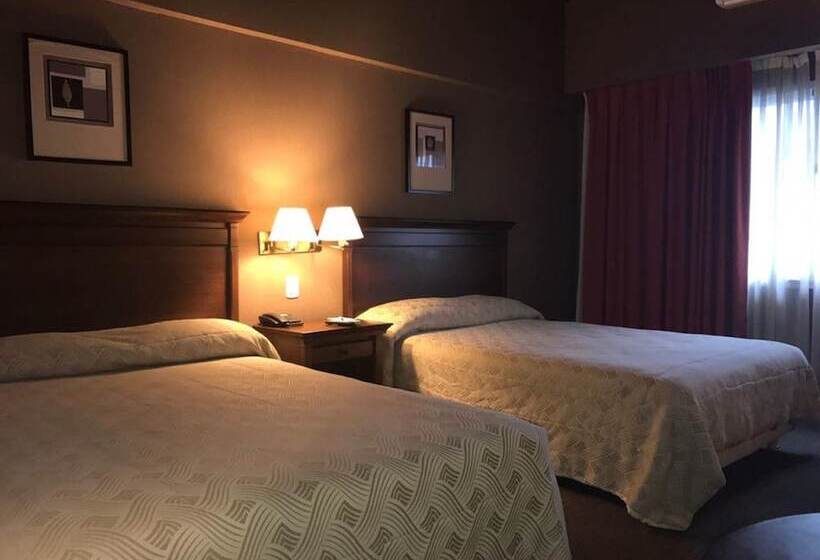 スイート, Howard Johnson Pilar Resort Spa & Convention Center