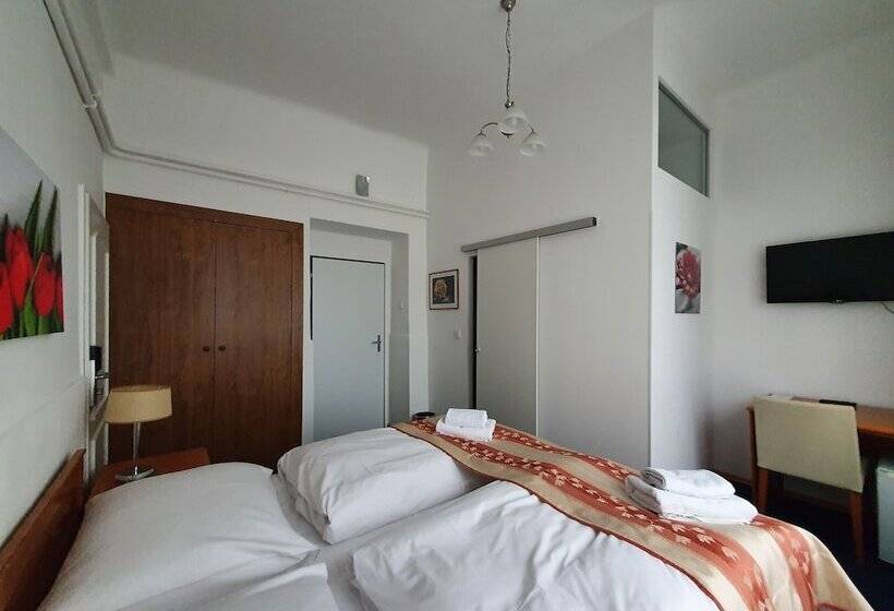 اتاق استاندارد, Pension Jana   Domov Mládeže