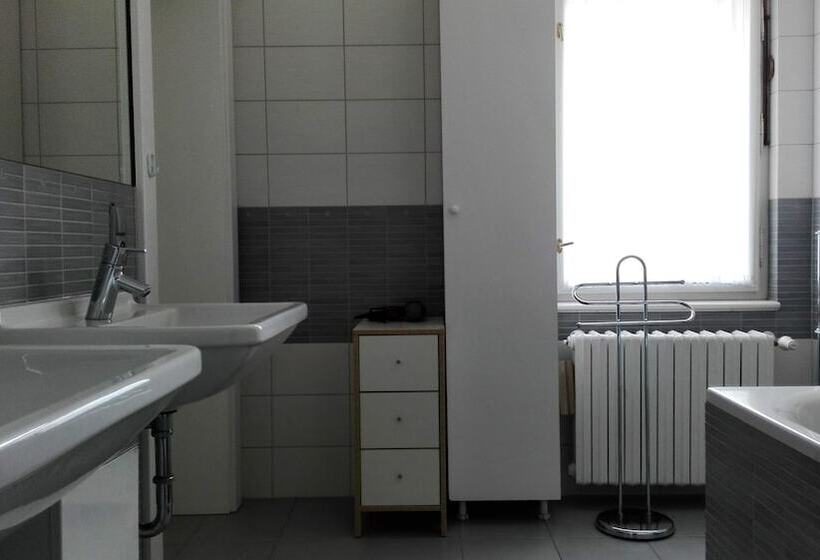 3 Bedroom Suite, Pension Jana   Domov Mládeže
