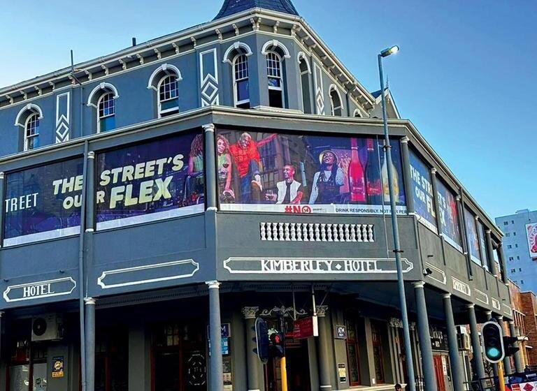 חדר קומפורט לשלושה, Kimberly Backpacker