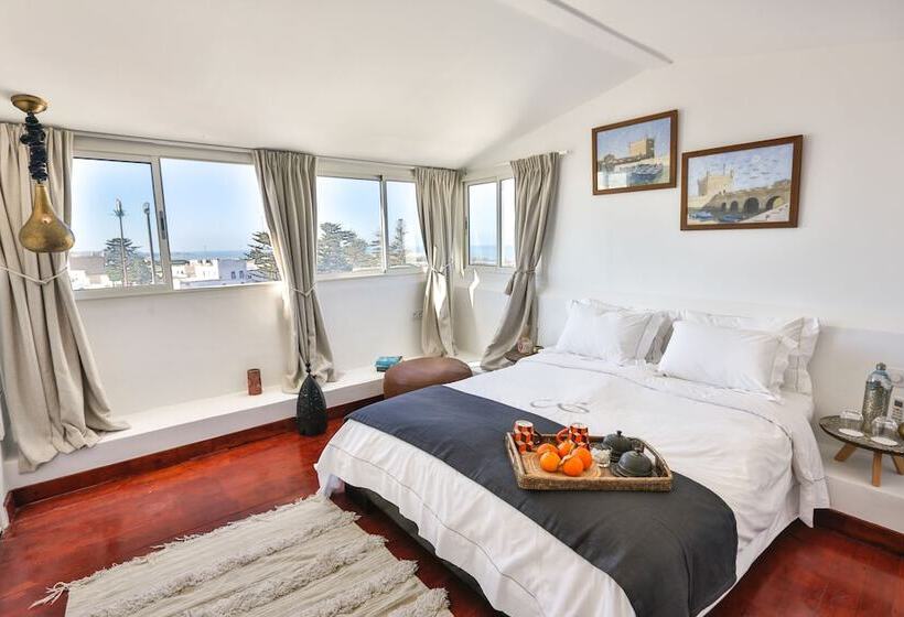 בקתה, Madada Mogador