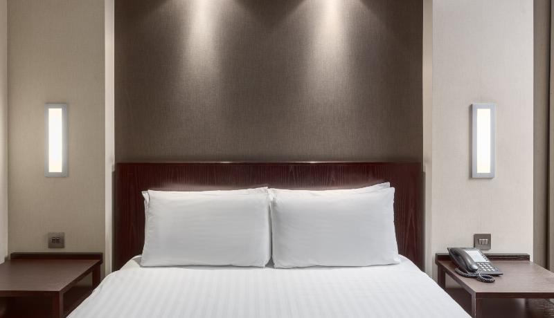 Quarto Familiar, Nh London Kensington