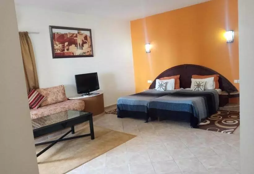 استودیوی استاندارد, Appart Hotel Intouriste