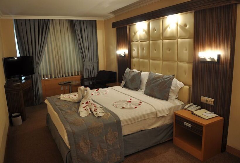 جناح, Surmeli Adana