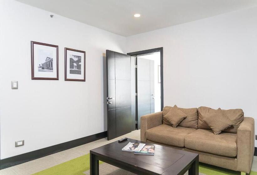 اتاق استاندارد, Trinitarias Suites