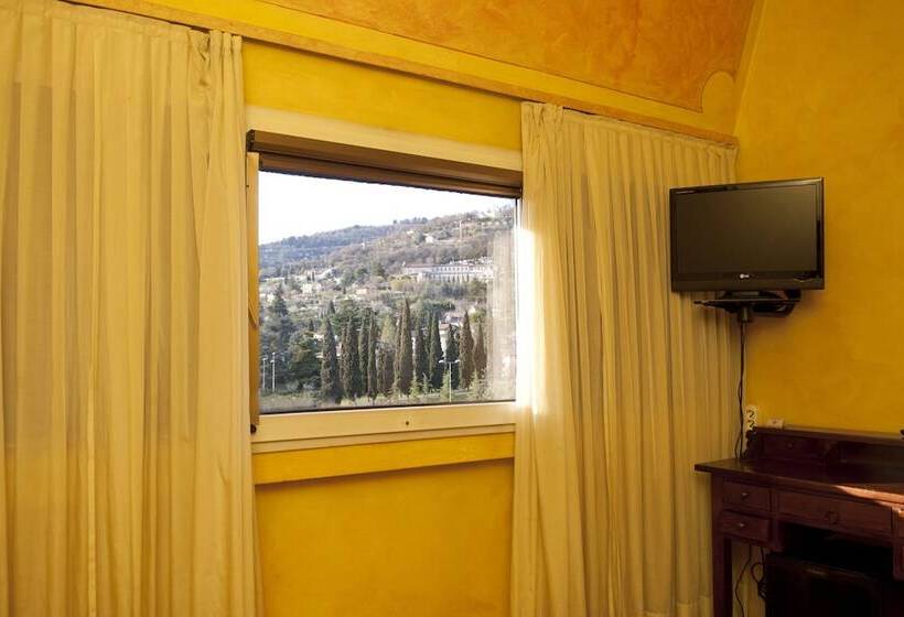 اتاق استاندارد یک نفره, Ai Ronchi Motor Hotel Brescia