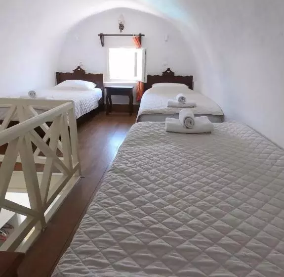 ドゥプレックスルーム, Anny Studios & Rooms Perissa Beach