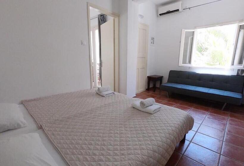 חדר דלוקס לארבעה, Anny Studios & Rooms Perissa Beach