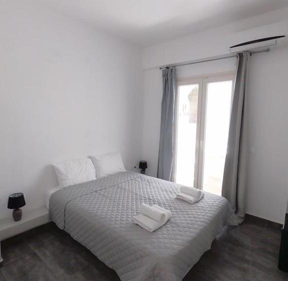 סטודיו משפחתי, Anny Studios & Rooms Perissa Beach