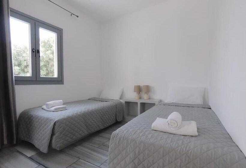 חדר סטנדרט נוף לבריכה, Anny Studios & Rooms Perissa Beach