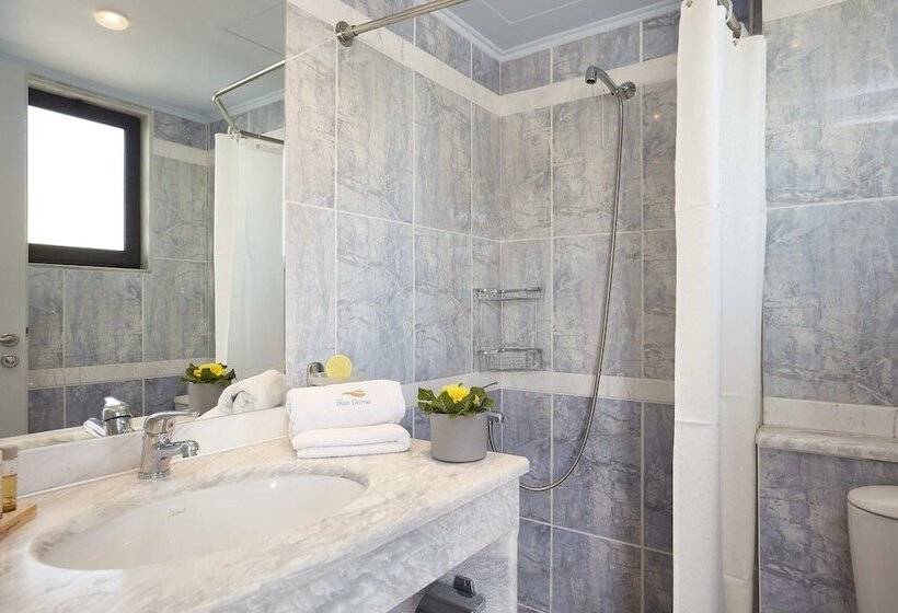 스탠다드 스튜디오 측면 바다 전망, Blue Dome