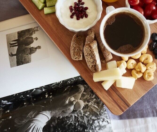 스탠다드 스튜디오 측면 바다 전망, Blue Dome