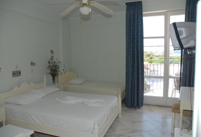Triple Room Sea View, Amanda