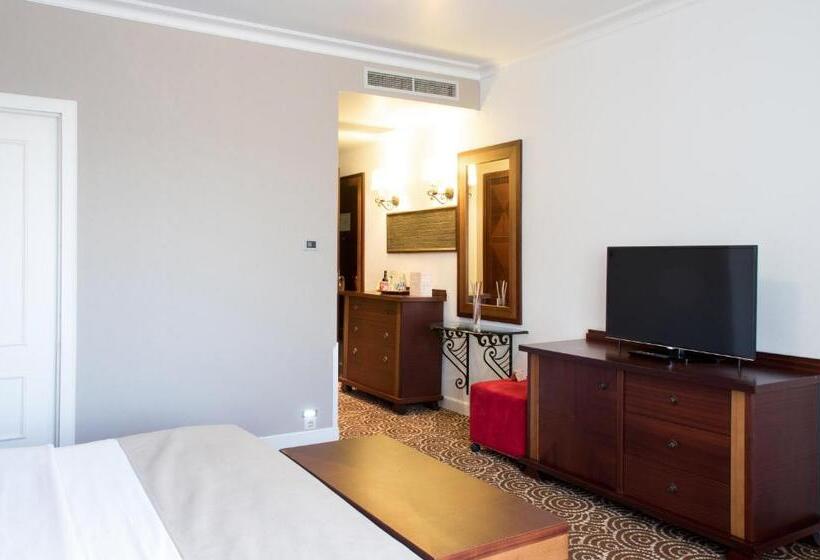 クラシックルーム, Arena Di Serdica