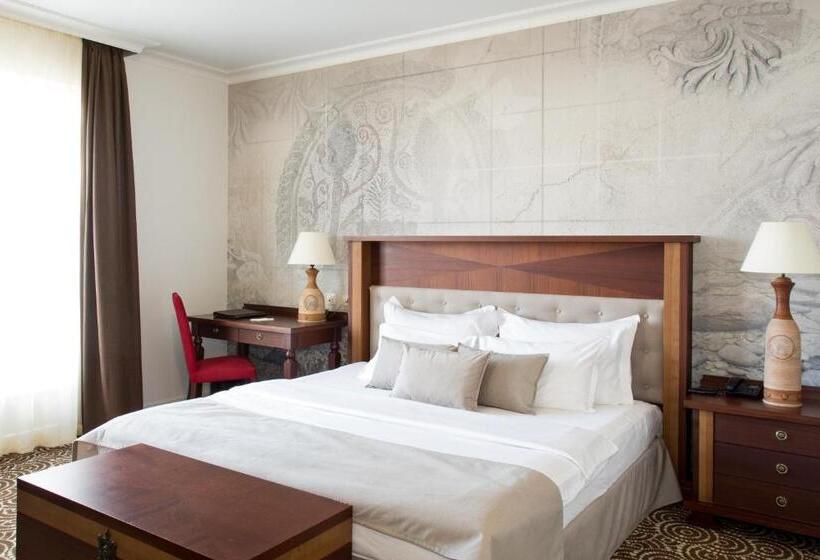 クラシックルーム, Arena Di Serdica