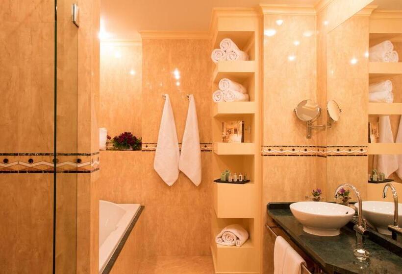 ジュニアスイート, Arena Di Serdica