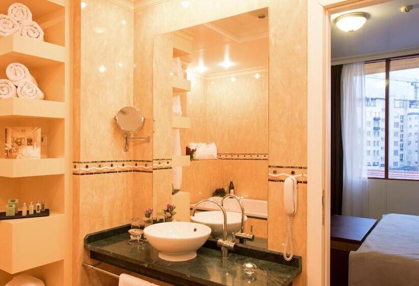 ジュニアスイート, Arena Di Serdica