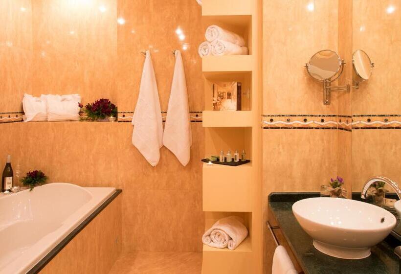 ジュニアスイート, Arena Di Serdica