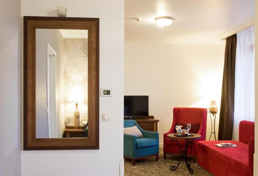 ジュニアスイート, Arena Di Serdica