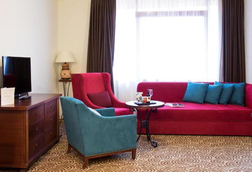 ジュニアスイート, Arena Di Serdica