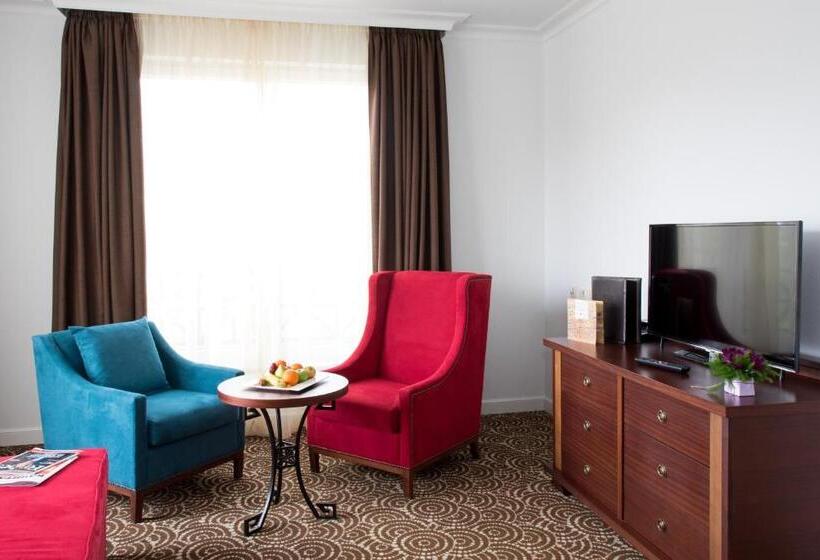 デラックススイート, Arena Di Serdica