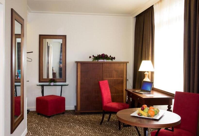 デラックススイート, Arena Di Serdica