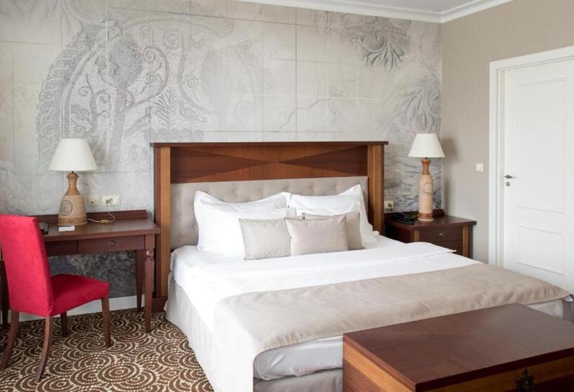 エクゼクティブルーム, Arena Di Serdica