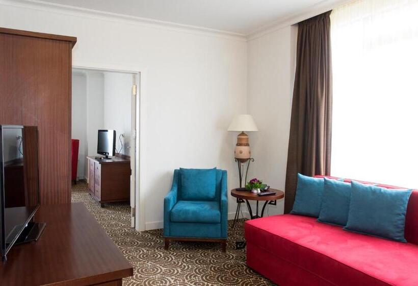 デラックススイート, Arena Di Serdica