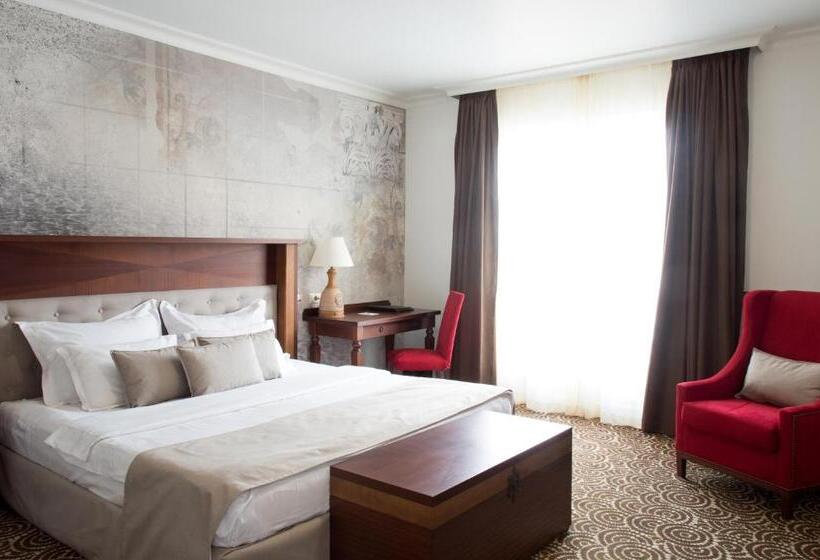 デラックススイート, Arena Di Serdica