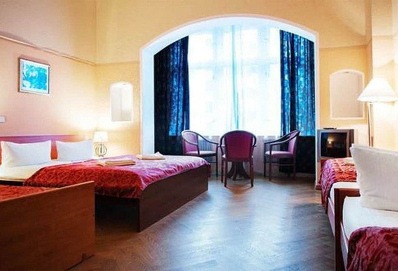 اتاق استاندارد چهار تخته, Cityblick