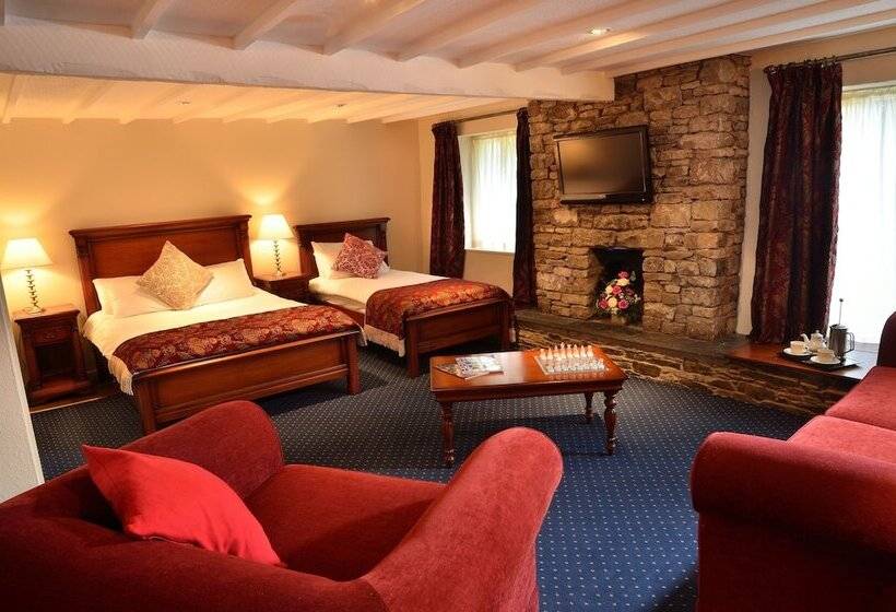 חדר משפחתי, Damson Dene