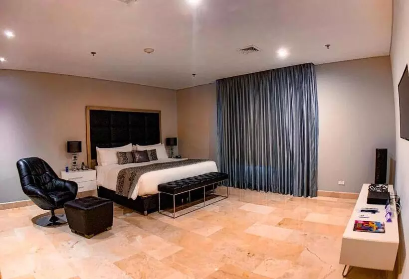 سوئیت پرزیدنت, Dann Carlton Barranquilla Y Centro De Convenciones