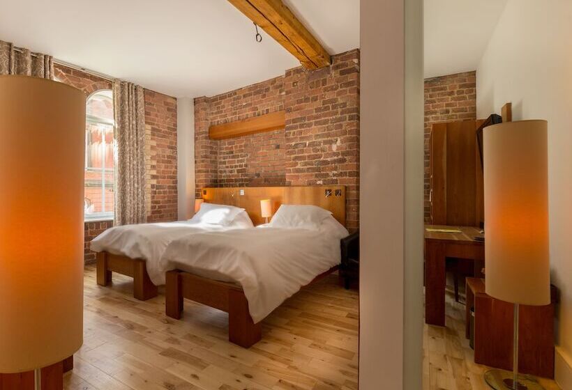 غرفة قياسية, Hope Street