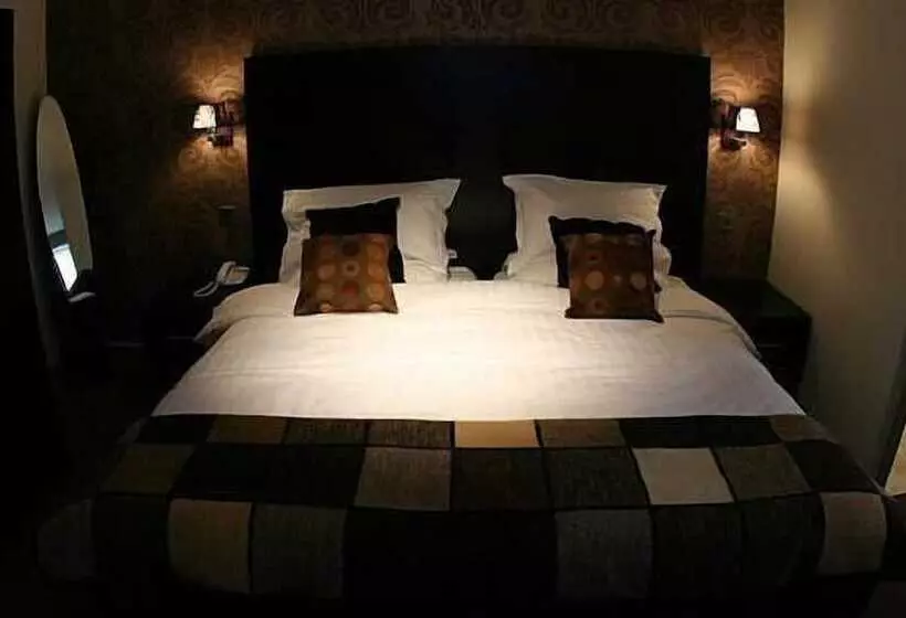 اتاق استاندارد, Inn On The Prom At The Fernlea