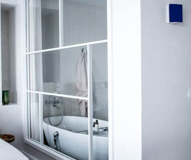 Family Suite, Les Roches Rouges, A Beaumier