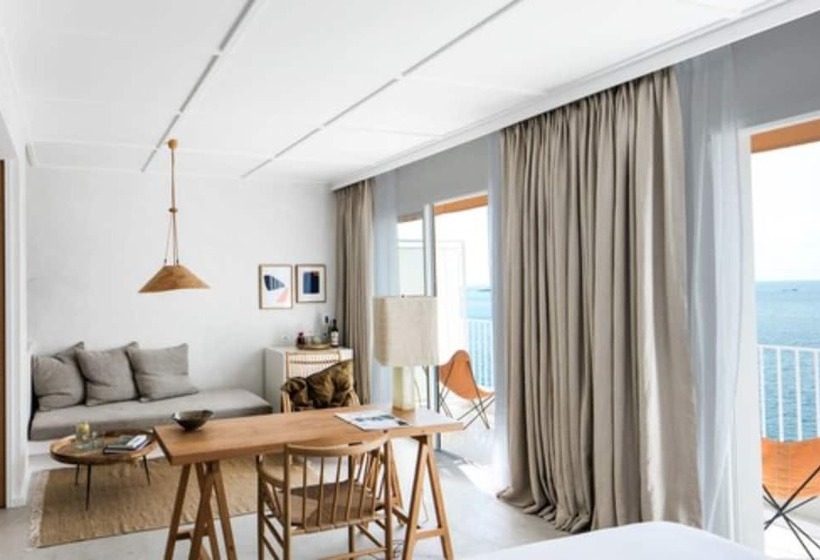 家庭套房, Les Roches Rouges, A Beaumier