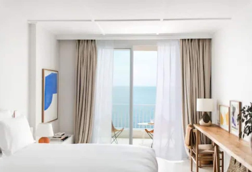 豪华海景房, Les Roches Rouges, A Beaumier