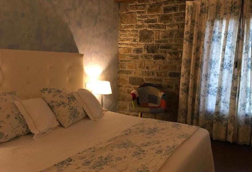 标准间, Los Arcos