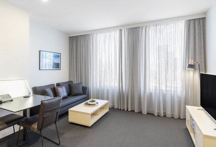 شقة غرفة واحدة, Oaks Melbourne On Market