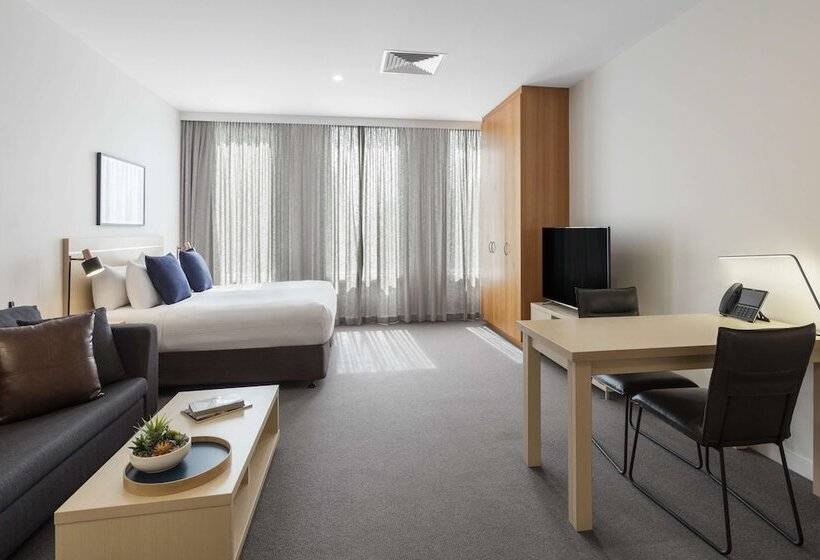 إستوديو قياسي مطل على المدينة, Oaks Melbourne On Market