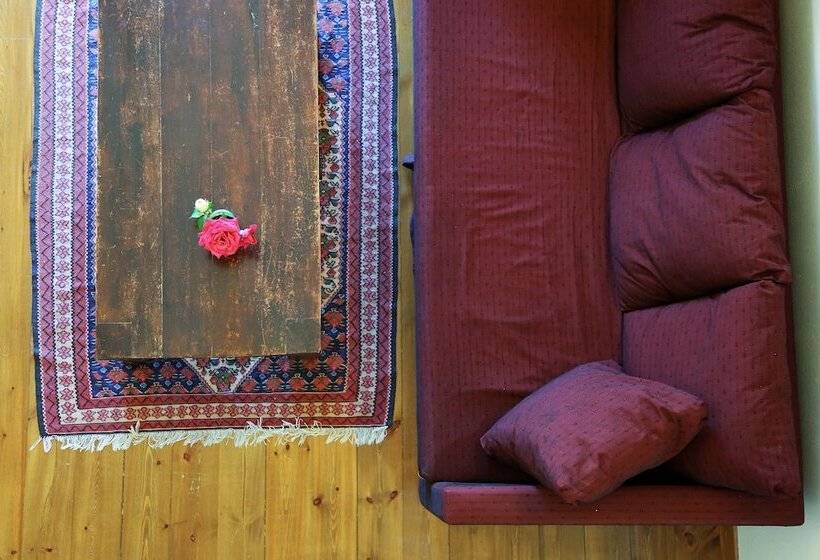 סוויטת ג'וניור נוף הרים, Princess Lanassa