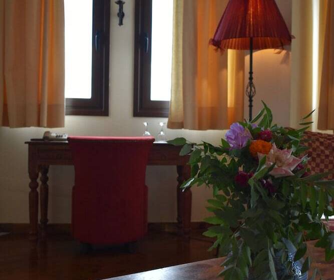 סוויטת סניור, Princess Lanassa