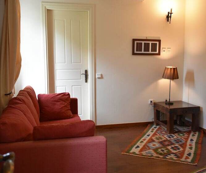 סוויטת סניור, Princess Lanassa